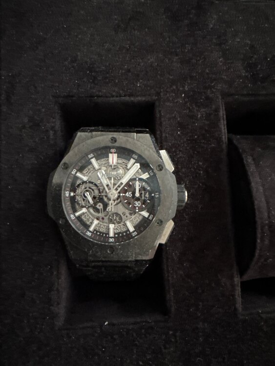 ウブロ ビックバン 451.CX.1170.b（高級時計）の商品画像 - 査定依頼日：2025年5月14日 - 最高査定価格：1,500,000円