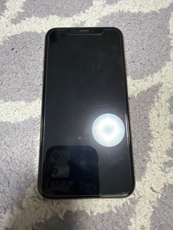 iPhoneXS（スマホ）の商品画像 - 査定依頼日：2026年3月20日 - 最高査定価格：16,000円