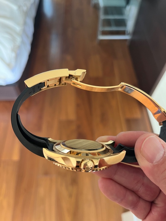 ロレックス ヨットマスター 22665（高級時計）の商品画像 - 査定依頼日：2026年1月24日 - 最高査定価格：5,200,000円