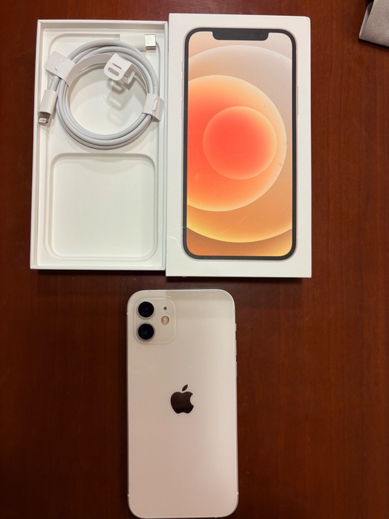 Iphone12（スマホ）の商品画像 - 査定依頼日：2026年9月25日 - 最高査定価格：16,000円