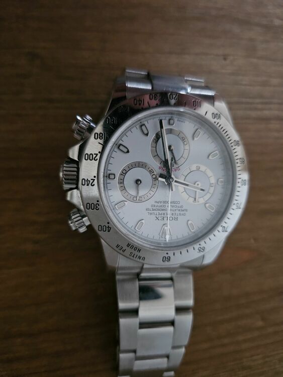 ロレックス デイトナ 116520（高級時計）の商品画像 - 査定依頼日：2025年11月23日 - 最高査定価格：4,000,000円