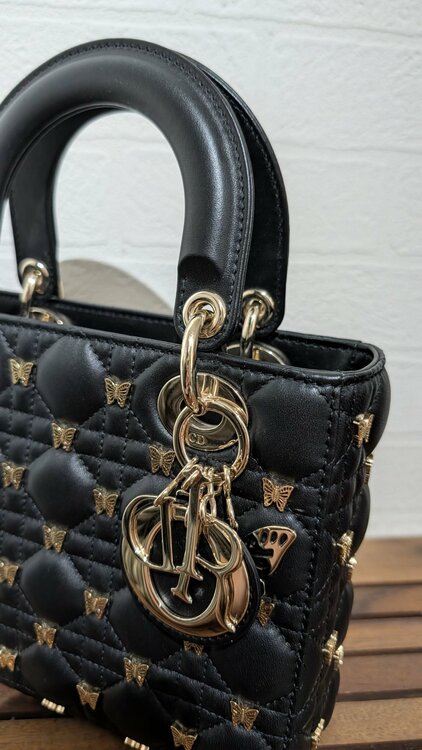 ディオールブックトート（ブランドバッグ）の商品画像 - 査定依頼日：2026年4月27日 - 最高査定価格：440,000円