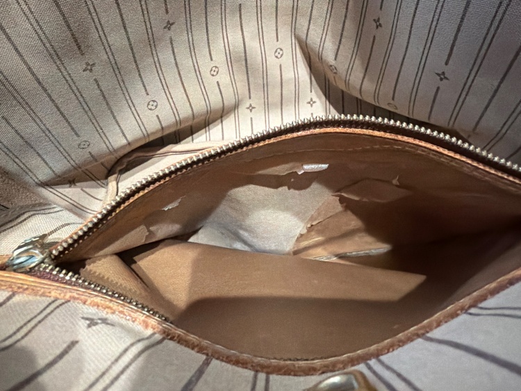 LOUIS VUITTON ネブァーフル（ブランドバッグ）の商品画像 - 査定依頼日：2026年6月17日 - 最高査定価格：140,000円