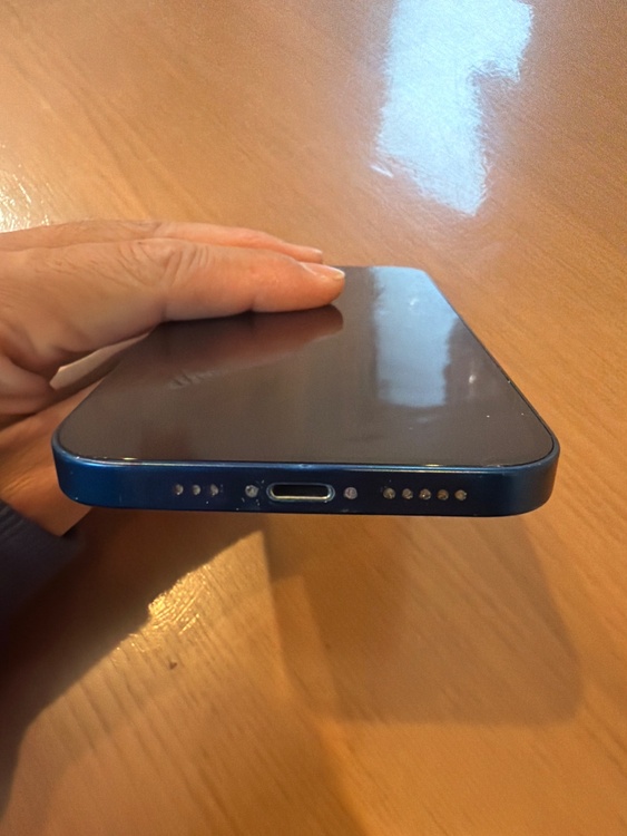 iPhone 12 128GB SIMフリー（スマホ）の商品画像 - 査定依頼日：2026年5月2日 - 最高査定価格：100,000円