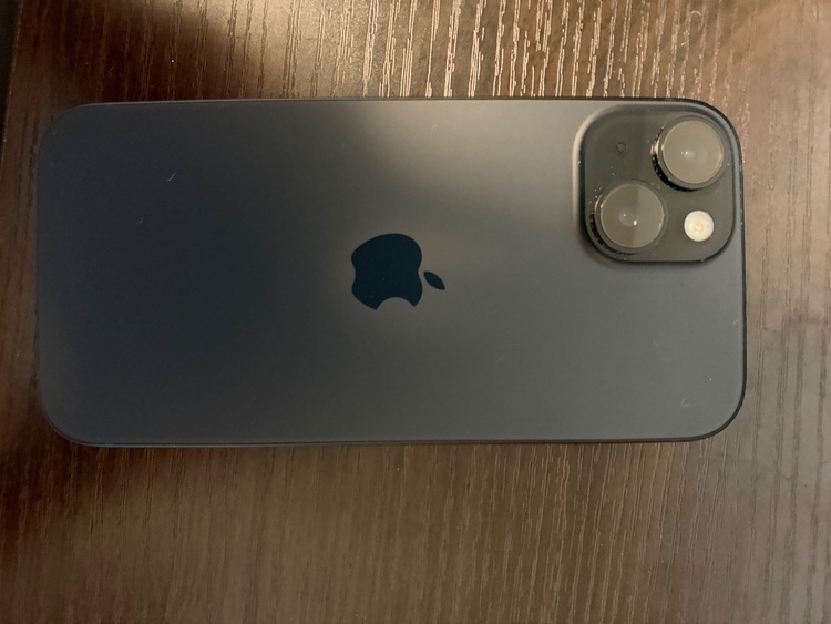 iPhone iPhone 15 128GB 楽天モバイル（スマホ）の商品画像 - 査定依頼日：2026年9月20日 - 最高査定価格：64,000円
