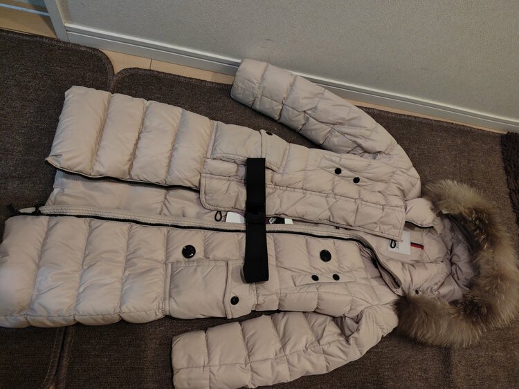 GENEVRIER（古着・ファッション）の商品画像 - 査定依頼日：2026年2月20日 - 最高査定価格：31,000円