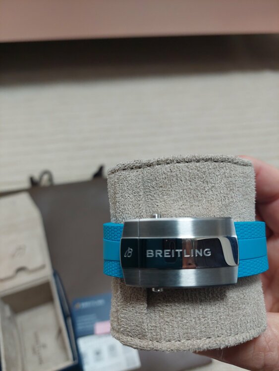 ブライトリング スーパーオーシャン （高級時計）の商品画像 - 査定依頼日：2025年12月25日 - 最高査定価格：480,000円