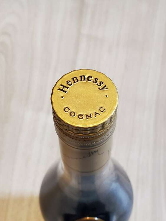 ブランデー ヘネシー （お酒）の商品画像 - 査定依頼日：2025年5月4日 - 最高査定価格：5,000円