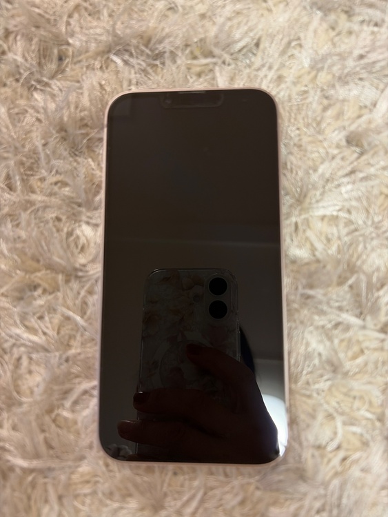 iPhone iPhone 13 128GB Softbank（スマホ）の商品画像 - 査定依頼日：2026年7月22日 - 最高査定価格：34,000円