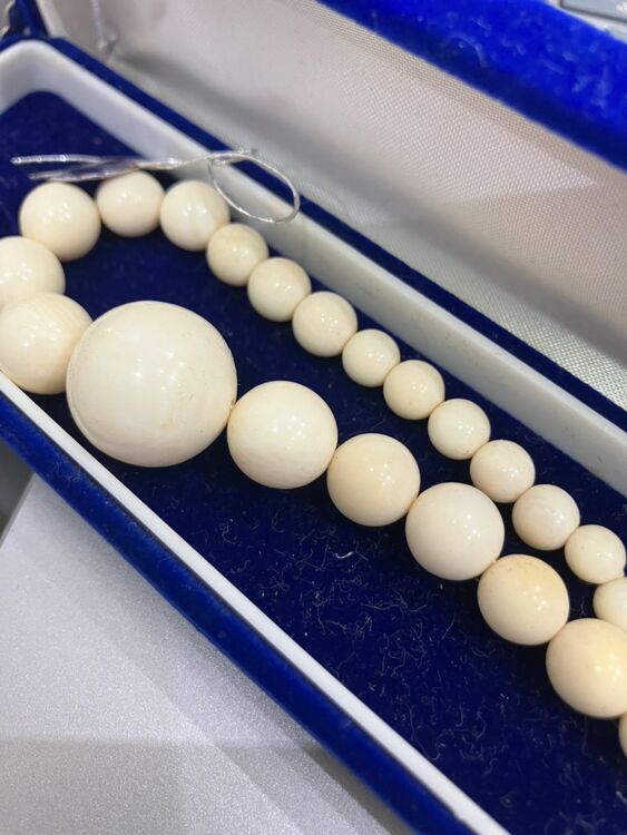 象牙　ネックレス（美術品・骨董品）の商品画像 - 査定依頼日：2025年11月13日 - 最高査定価格：1,000円