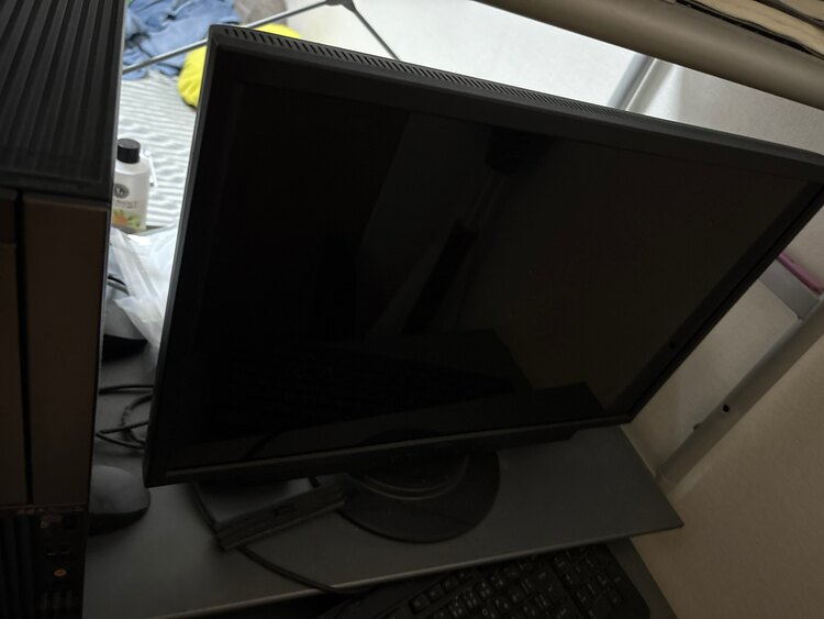 ESPRIMO DH70/DN（PC・タブレット）の商品画像 - 査定依頼日：2025年5月19日 - 最高査定価格：1,000円