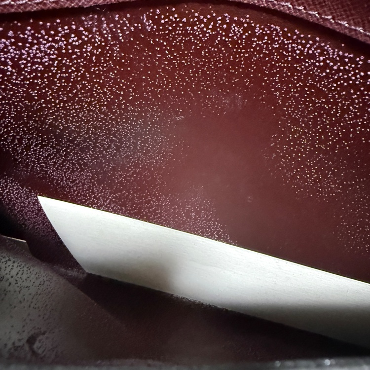 LOUISVUITTON クラッチ 書類ケース アカジュ（ブランド財布・小物）の商品画像 - 査定依頼日：2026年10月25日 - 最高査定価格：20,000円