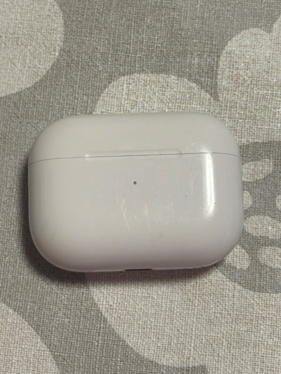 Airpods pro2（オーディオ・スピーカー）の商品画像 - 査定依頼日：2026年4月4日 - 最高査定価格：6,000円