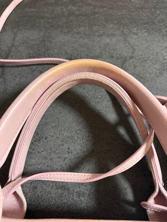 ミニトートバッグ　バレンシアガ（ブランドバッグ）の商品画像 - 査定依頼日：2024年12月30日 - 最高査定価格：35,000円