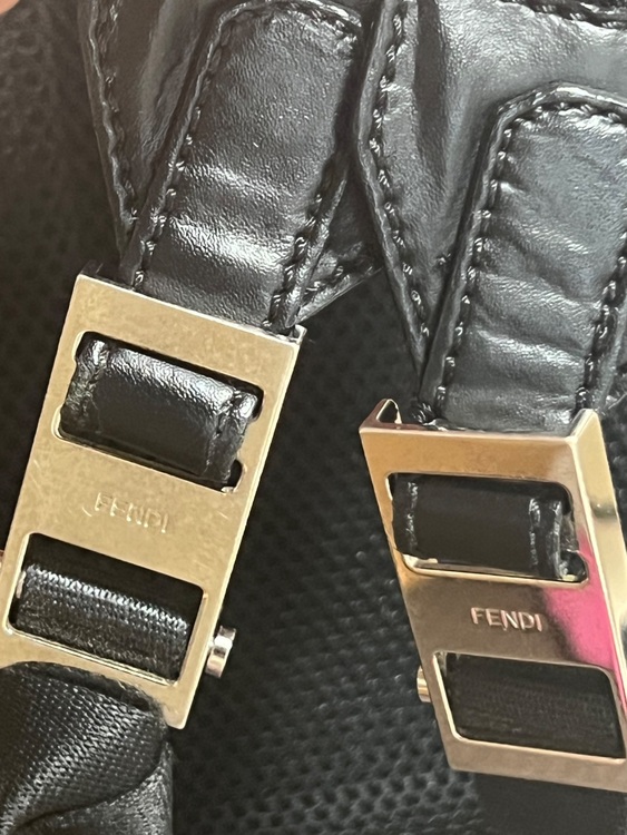 フェンディ  （ブランドバッグ）の商品画像 - 査定依頼日：2025年8月27日 - 最高査定価格：30,000円