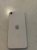 iPhonese3（スマホ）の商品画像 - 査定依頼日：2023年10月17日 - 最高査定価格：39,900円