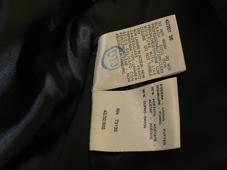 マックスマーラ  ウールロングコート（古着・ファッション）の商品画像 - 査定依頼日：2025年11月24日 - 最高査定価格：5,000円