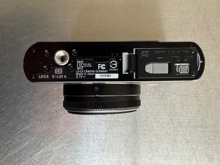 LEICA D-LUX 6（カメラ）の商品画像 - 査定依頼日：2025年5月7日 - 最高査定価格：50,000円