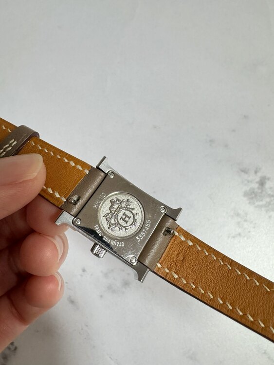 Hウォッチ（ブランド財布・小物）の商品画像 - 査定依頼日：2025年4月1日 - 最高査定価格：70,000円