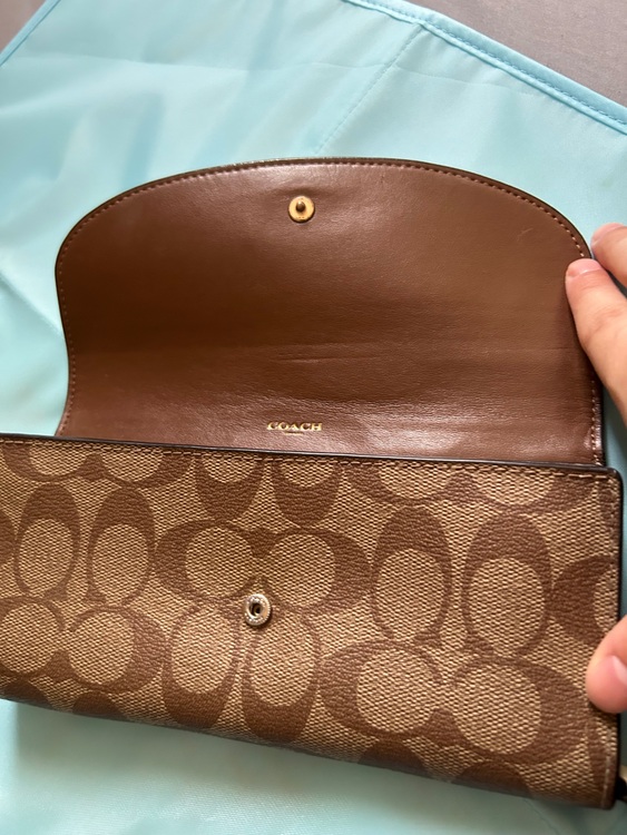 長財布（ブランド財布・小物）の商品画像 - 査定依頼日：2025年6月29日 - 最高査定価格：1,000円