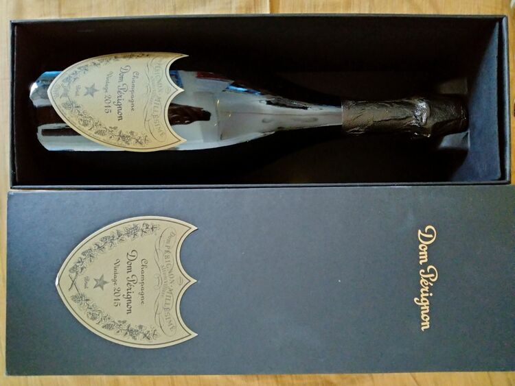 シャンパン ドン・ペリニヨン （お酒）の商品画像 - 査定依頼日：2025年9月7日 - 最高査定価格：22,000円