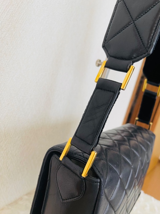 マトラッセ（ブランドバッグ）の商品画像 - 査定依頼日：2026年9月22日 - 最高査定価格：320,000円
