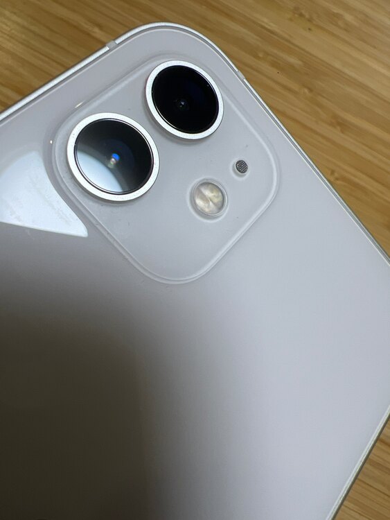 iPhone 12 64GB SIMフリー（スマホ）の商品画像 - 査定依頼日：2025年2月23日 - 最高査定価格：30,000円