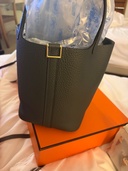 HANDBAG PICOTIN COCK 18 ECLAT CLEMENCE B（ブランドバッグ）の商品画像 - 査定依頼日：2026年6月29日 - 最高査定価格：500,000円