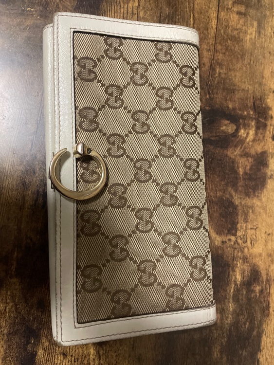 長財布（ブランド財布・小物）の商品画像 - 査定依頼日：2025年6月23日 - 最高査定価格：3,000円