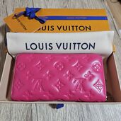 クッサン ジッピー ウォレット M82737ピンク（古着・ファッション）の商品画像 - 査定依頼日：2025年10月19日 - 最高査定価格：50,000円