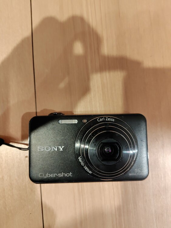 DSC-WX50（カメラ）の商品画像 - 査定依頼日：2026年2月12日 - 最高査定価格：4,000円