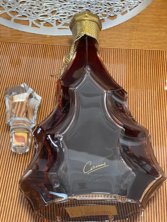 ブランデー カミュ （お酒）の商品画像 - 査定依頼日：2025年3月23日 - 最高査定価格：40,000円