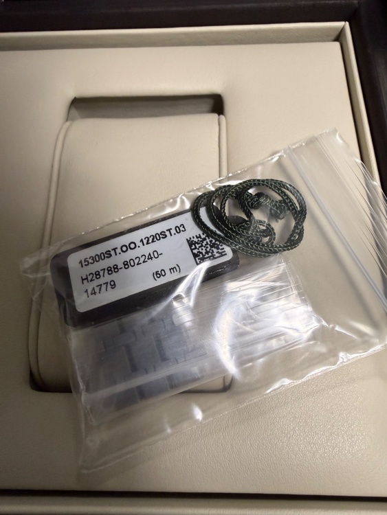 オーデマピゲ ロイヤルオーク 1530（高級時計）の商品画像 - 査定依頼日：2026年4月27日 - 最高査定価格：6,500,000円