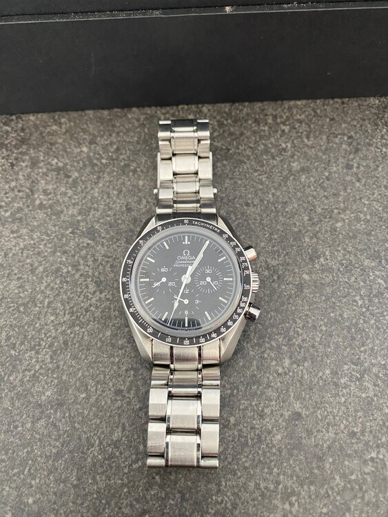 オメガ スピードマスター オ31130423001006（高級時計）の商品画像 - 査定依頼日：2024年12月12日 - 最高査定価格：720,000円