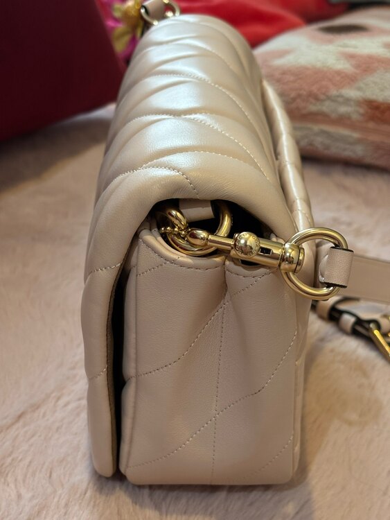 コーチ キルティング（ブランドバッグ）の商品画像 - 査定依頼日：2025年5月6日 - 最高査定価格：5,000円