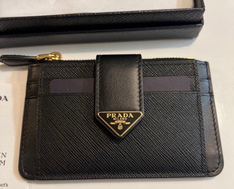 プラダ  （ブランドバッグ）の商品画像 - 査定依頼日：2026年1月8日 - 最高査定価格：45,000円