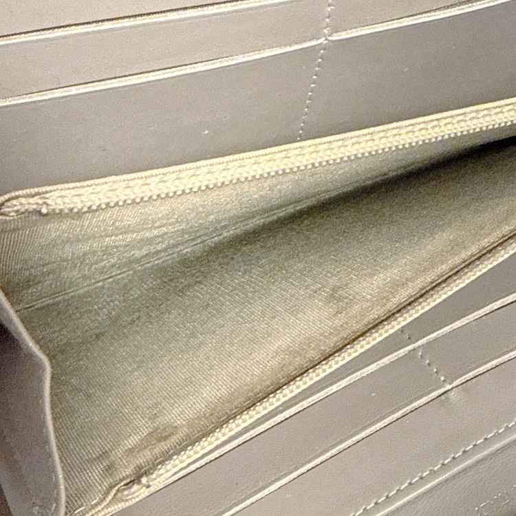 長財布（古着・ファッション）の商品画像 - 査定依頼日：2025年10月24日 - 最高査定価格：60,000円