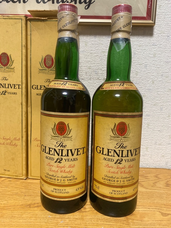 グレンリベット12年赤アザミ750ml43% 2本（お酒）の商品画像 - 査定依頼日：2026年1月7日 - 最高査定価格：30,000円