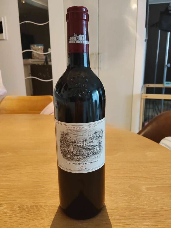 シャトーラフィットロートシルト2003（お酒）の商品画像 - 査定依頼日：2025年8月31日 - 最高査定価格：60,000円