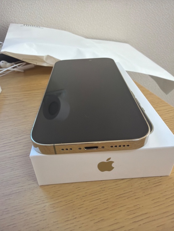 iPhone 14 Pro 256GB SIMフリー（スマホ）の商品画像 - 査定依頼日：2026年1月18日 - 最高査定価格：70,000円