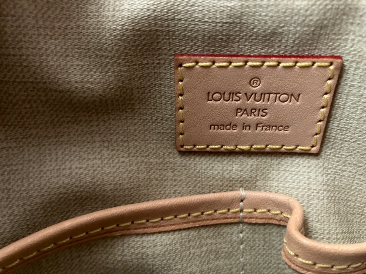 ルイヴィトン モノグラム （ブランドバッグ）の商品画像 - 査定依頼日：2025年6月10日 - 最高査定価格：65,000円