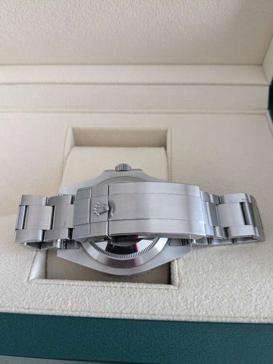 ロレックス サブマリーナー 126610LV（高級時計）の商品画像 - 査定依頼日：2025年3月3日 - 最高査定価格：2,160,000円