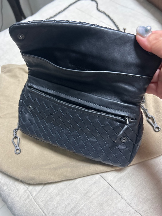 BOTTEGA VENETA (ボッテガヴェネタ) ミニショルダーバッグ（ブランドバッグ）の商品画像 - 査定依頼日：2026年7月17日 - 最高査定価格：93,000円