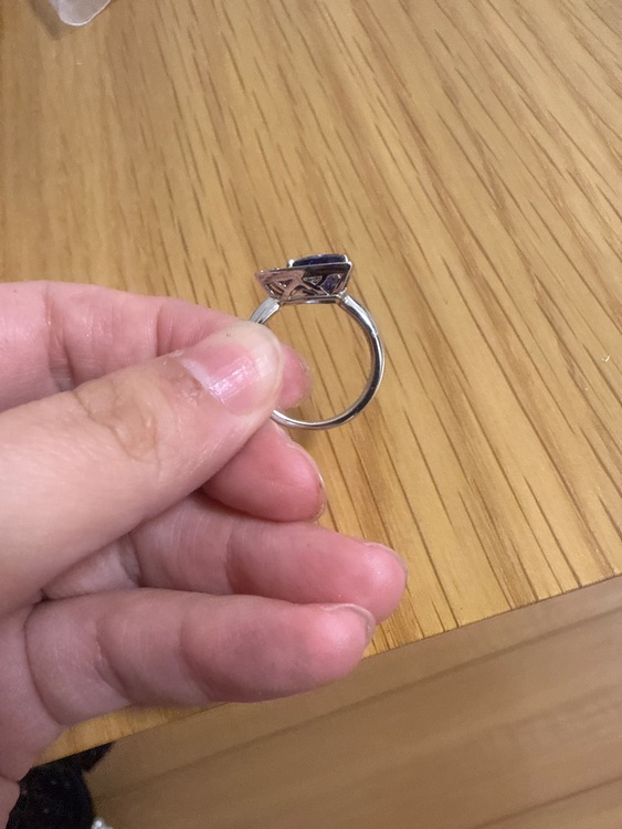 タンザナイト（宝石）の商品画像 - 査定依頼日：2025年7月29日 - 最高査定価格：55,000円