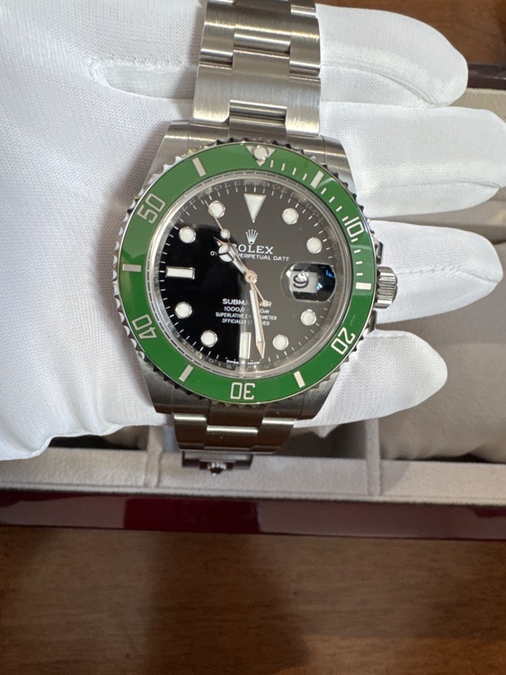 サブマリーナグリーン（高級時計）の商品画像 - 査定依頼日：2026年3月9日 - 最高査定価格：2,400,000円