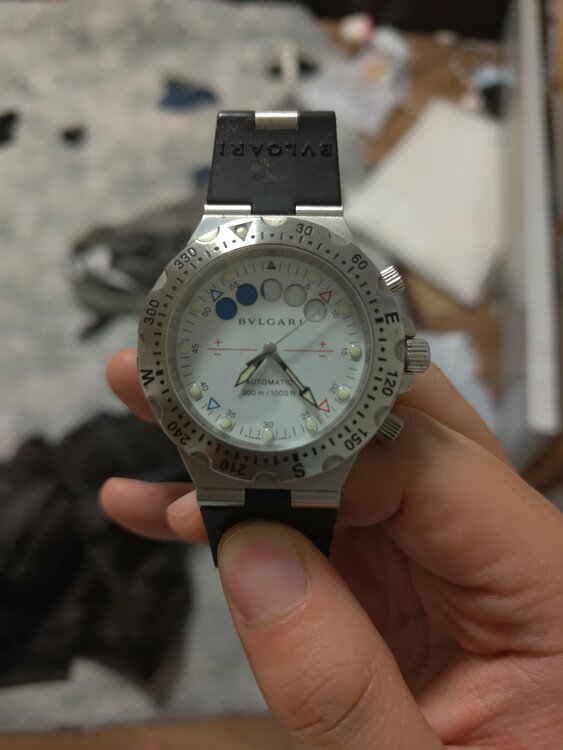 ブルガリ ディアゴノ スクーバ がれった（高級時計）の商品画像 - 査定依頼日：2026年2月27日 - 最高査定価格：185,000円