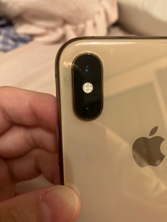 iPhone iPhoneXS 256GB docomo（スマホ）の商品画像 - 査定依頼日：2026年5月27日 - 最高査定価格：14,500円