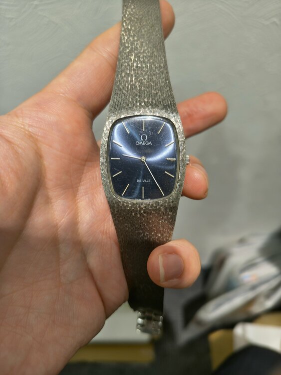 デ・ヴィル（高級時計）の商品画像 - 査定依頼日：2026年3月31日 - 最高査定価格：1,200,000円