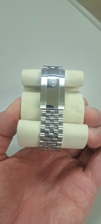 ロレックス デイトジャスト 126334（高級時計）の商品画像 - 査定依頼日：2025年12月7日 - 最高査定価格：2,250,000円