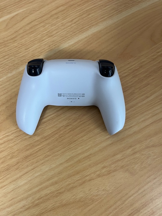 PS5（ゲーム機本体・ゲームソフト）の商品画像 - 査定依頼日：2026年1月5日 - 最高査定価格：30,000円